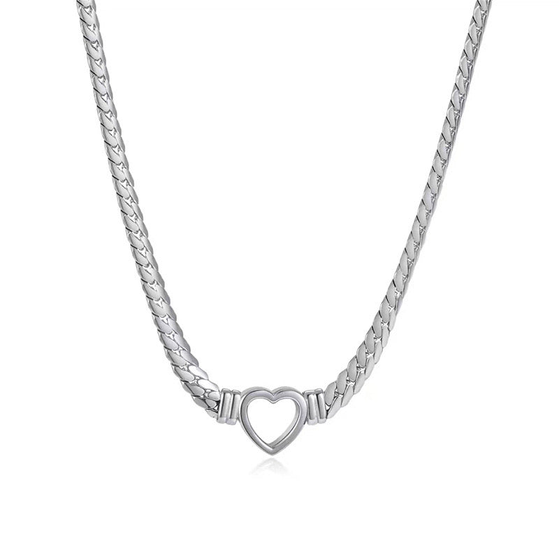 Mckayla Choker