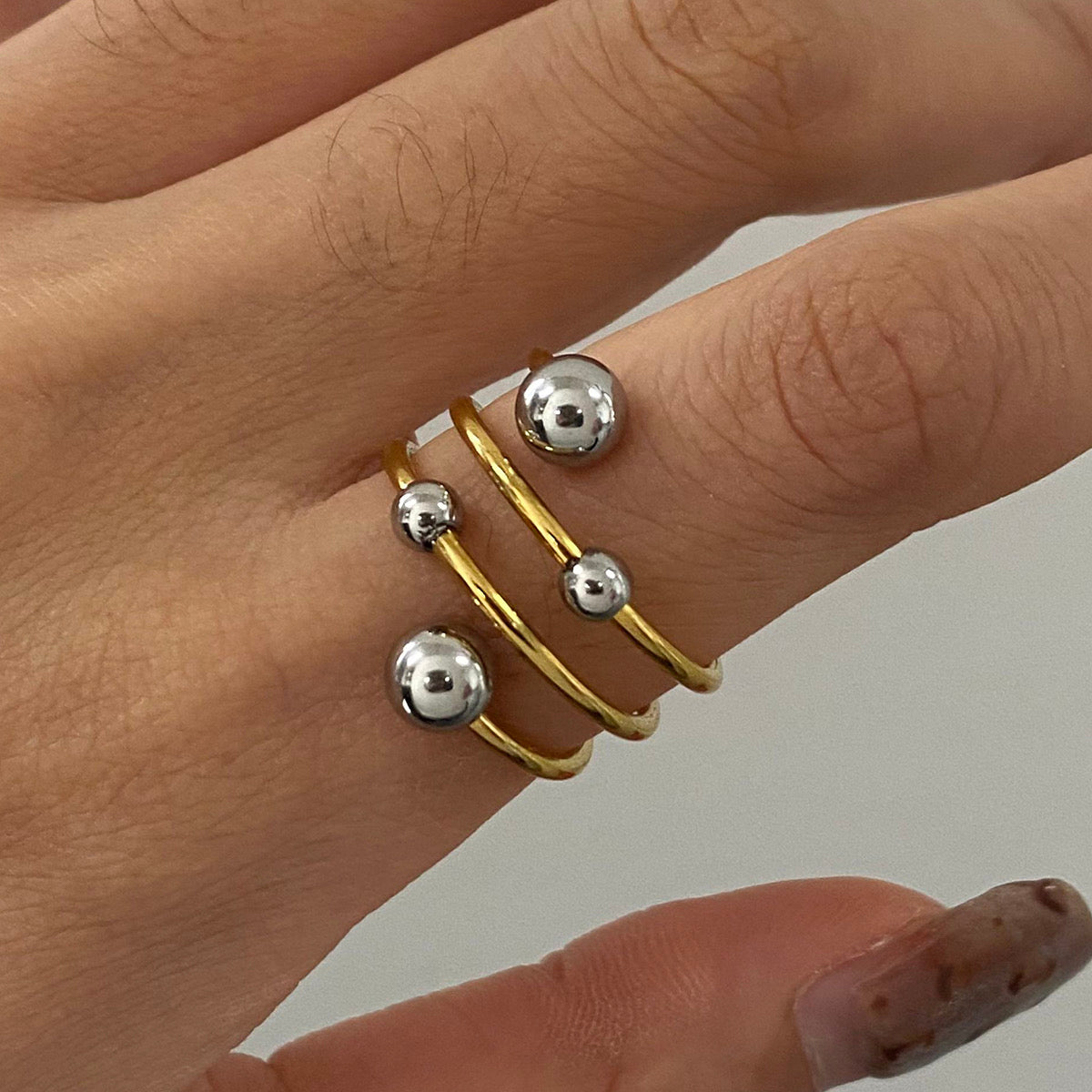 Ball Ring